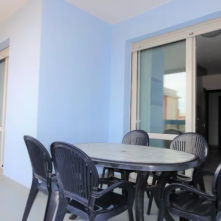 Beachside Comfort With Pool And Terrace Bibione