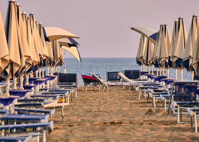 Beachside Comfort With Pool And Terrace * Bibione